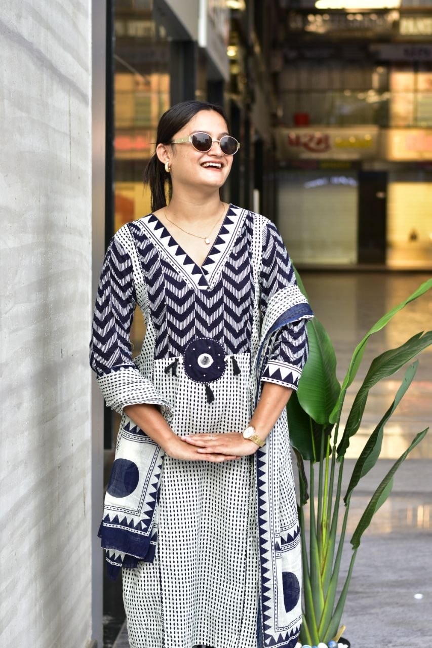 Premium Indigo Blue Zik-Zek Print Jaipur Cotton Kurti Pant & Dupatta Set