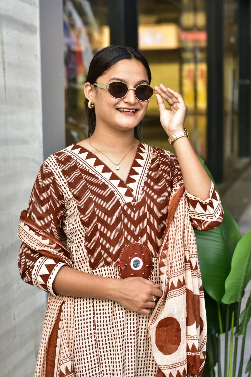 Premium Rust Brown Zik-Zek Print Jaipur Cotton Kurti Pant & Dupatta Set