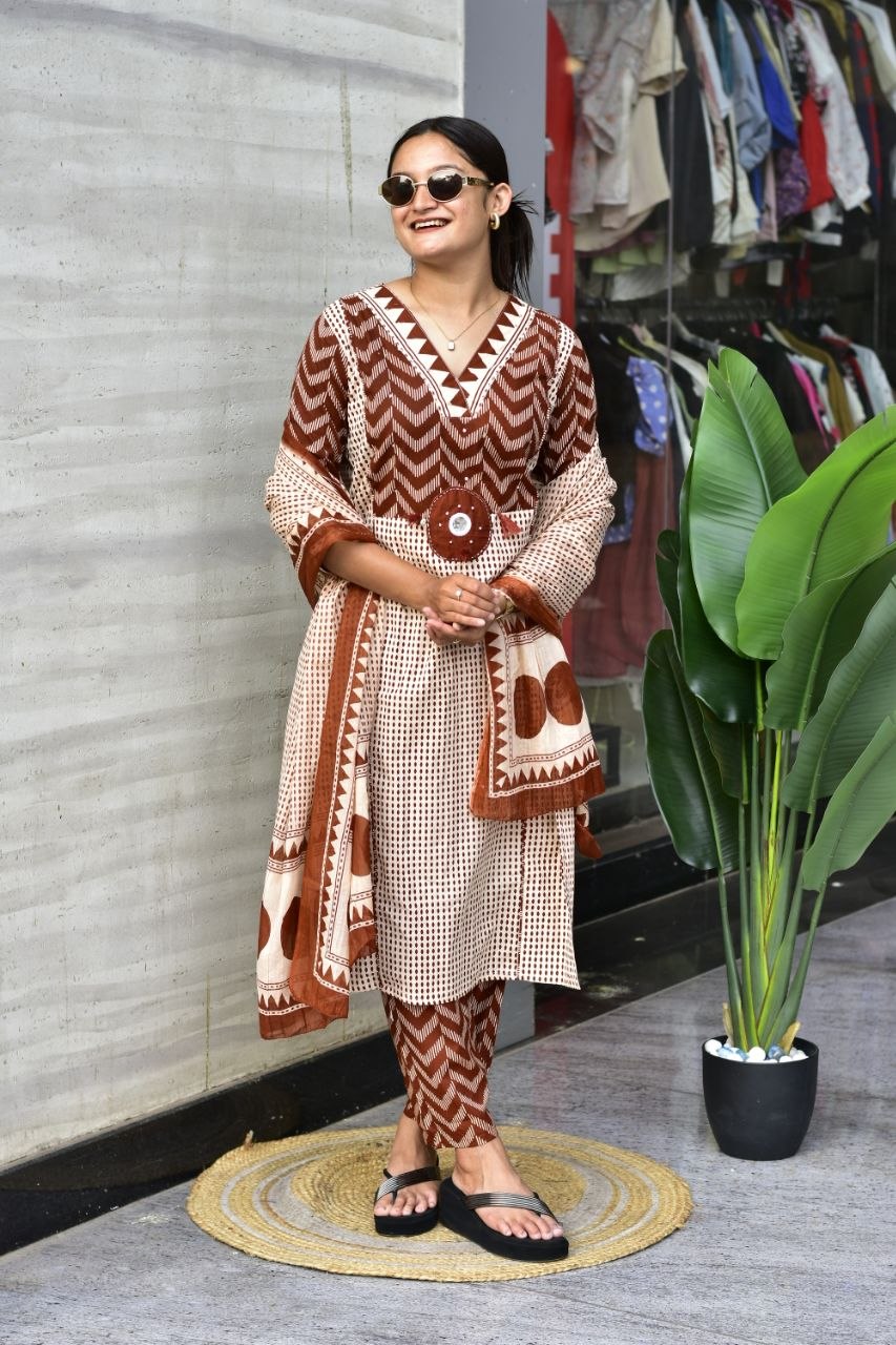 Premium Rust Brown Zik-Zek Print Jaipur Cotton Kurti Pant & Dupatta Set